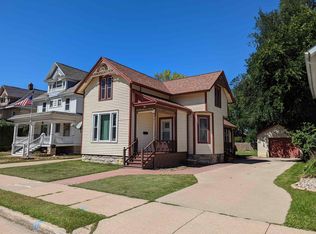 316 W South Park Ave, Oshkosh, WI 54902
