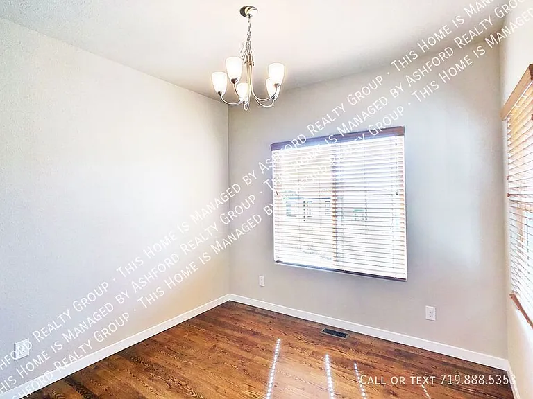 10111 Jaggar Way — Photo 14