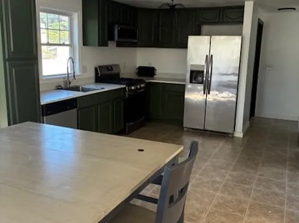 5 Solas Cir, Wareham, MA 02571