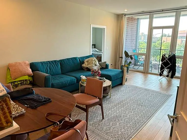 2105 W Caton St #302 — Photo 4