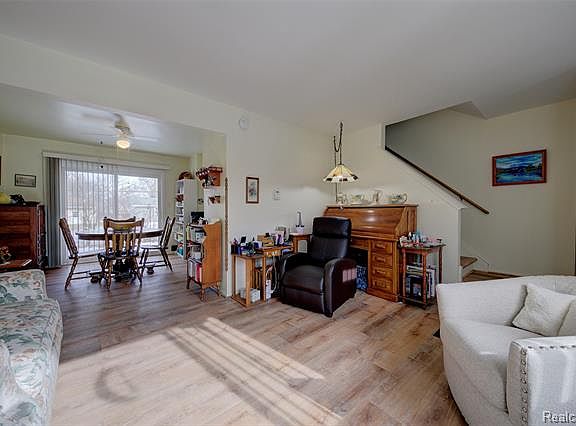 5th image of 3051 Wolverine Dr