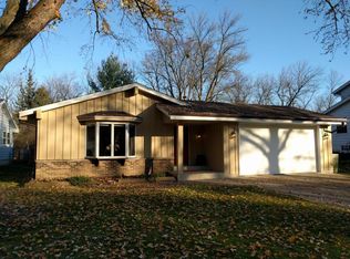 6212 N 102nd St, Milwaukee, WI 53225