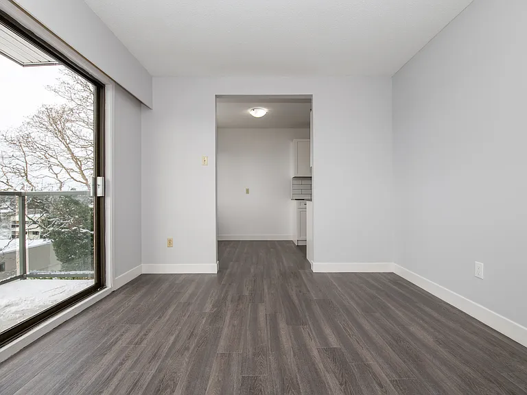 3244 Quadra St — Photo 20