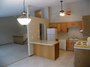 25 Maple Island Rd, Burnsville, MN 55306