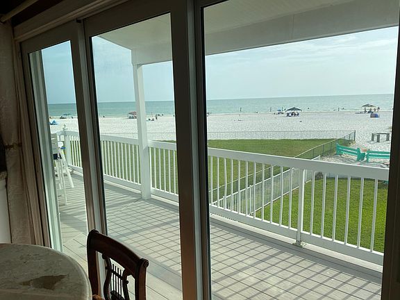 Wrap around balcony with trex decking
