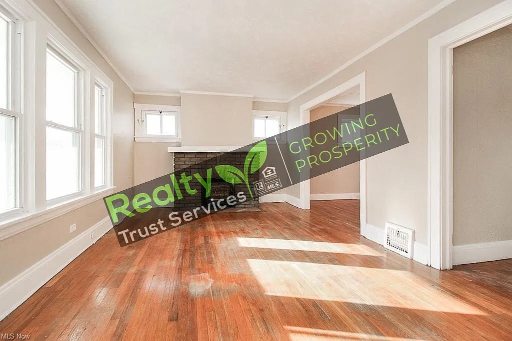 4730 Blythin Rd, Garfield Heights — Photo 2