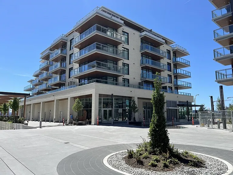 785 Harbour Ave #407 — Photo 5