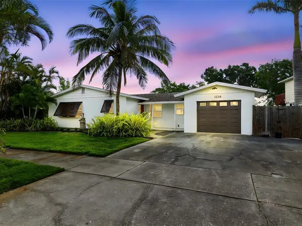 1720 Bayou Grande Blvd NE, Saint Petersburg, FL 33703