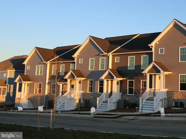 16 Anchor Ave #84, Ephrata, PA 17522