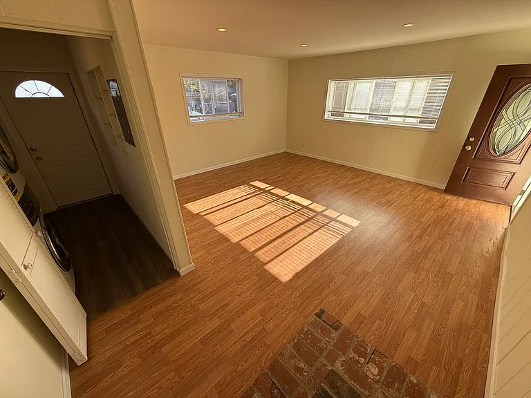 18592 Madison Ave — Photo 1