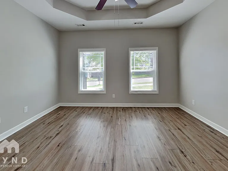 2233 Dale View Dr — Photo 8