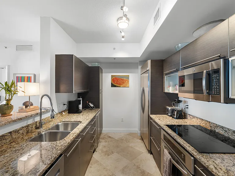 550 Okeechobee Blvd #1407 — Photo 8