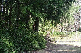 5th image of 660 N Schoolhouse Hill Rd