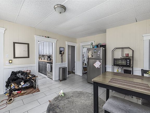 2nd image of 10 Coogan Ct