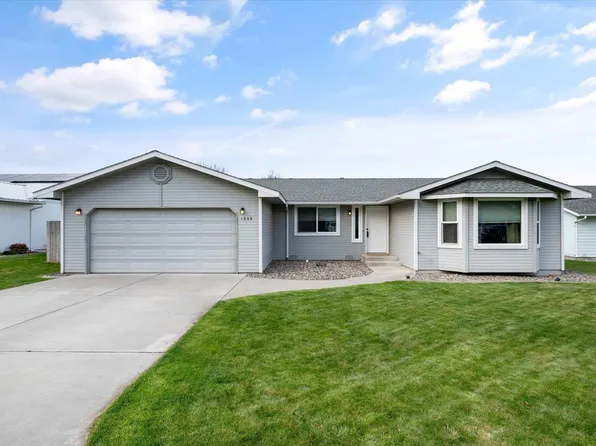 1208 W 43rd Ct, Kennewick, WA 99337