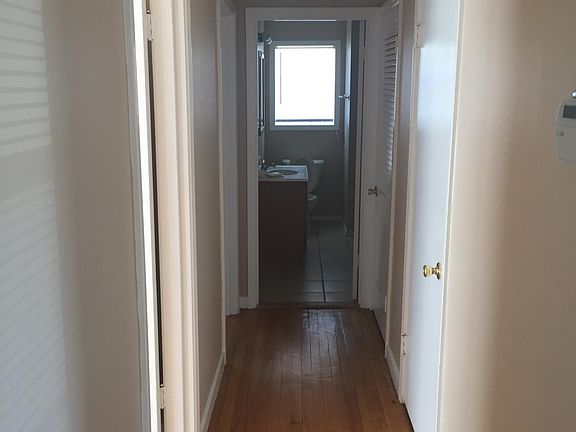 5th image of 2207 W Twohig Ave