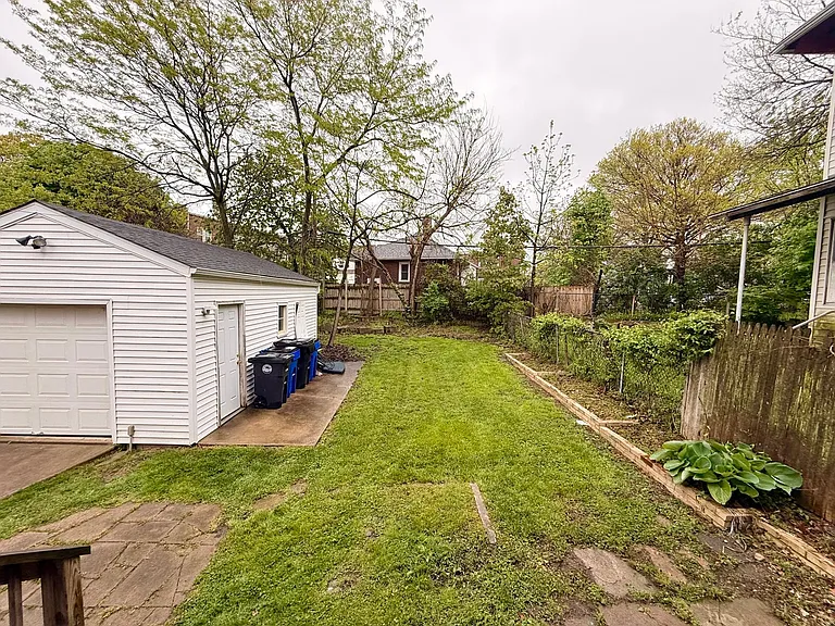1475 W 112th St #1 — Photo 30