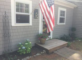 13 Pilgrim Ave, Wareham, MA 02571