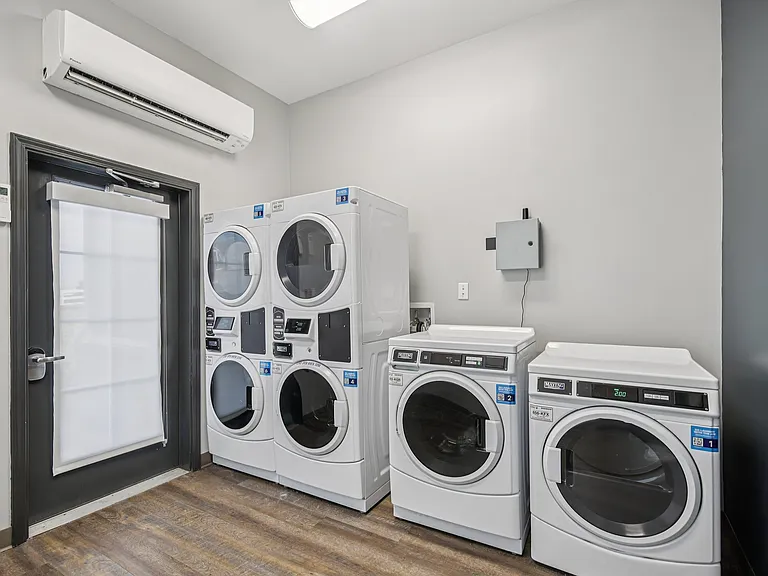 Laundry Center
