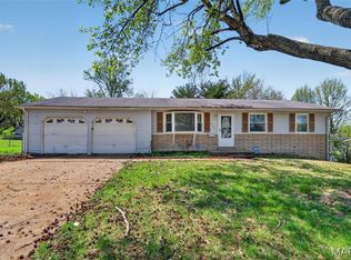 504 Topaz Ave, Saint Louis, MO 63137