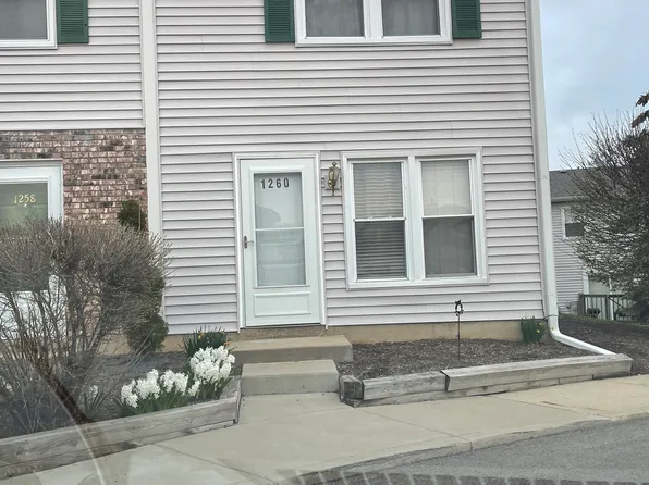 1260 Marywood Ct, Aurora, IL 60505