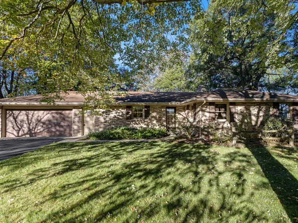 11538 Floria Rd, Delton, MI 49046