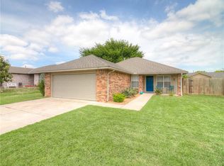 965 N Windermere Dr, Moore, OK 73160