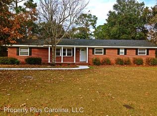 705 Pine Valley Dr, Wilmington, NC 28412