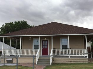 723 A St, Taft, CA 93268