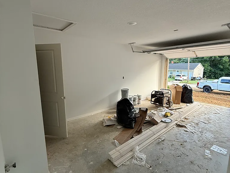 410 Anderson St — Photo 2