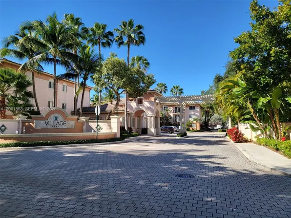 2015 SE 10th Ave APT 130, Fort Lauderdale, FL 33316