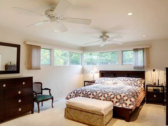 5th image of 216 Adair Dr