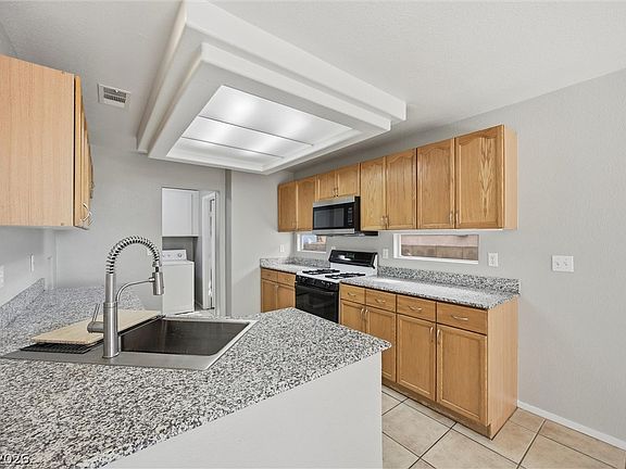 4th image of 3246 Epson St