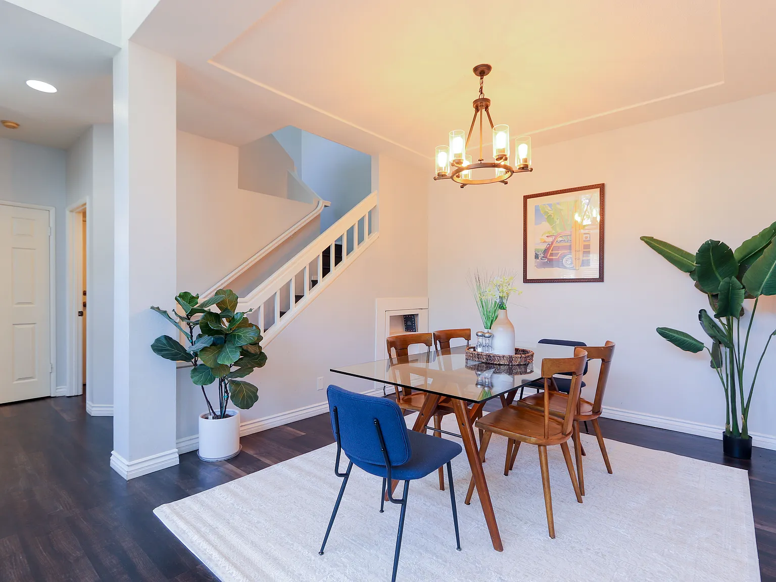 3 bed, 2.5 bath, 1731 sqft, $5,500 — Photo 3