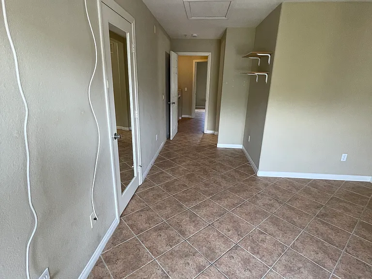 8752 Concourse Ct — Photo 9