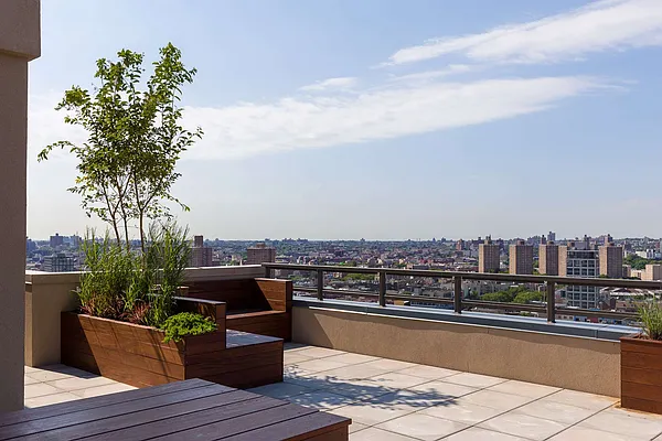 Rented by Nooklyn NYC LLC | media 142