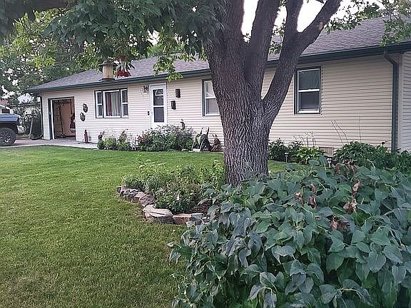 2nd image of 2901 W 2nd St