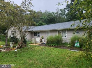27 Cedar Dr, Lanoka Harbor, NJ
