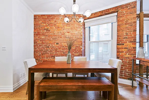 Sold by Compass | media 1