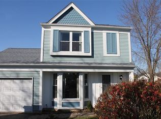 2690 White Barn Rd, Aurora, IL 60502