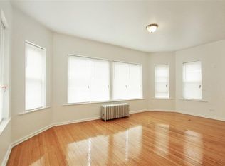 1742 E 72nd St #17502, Chicago, IL 60649