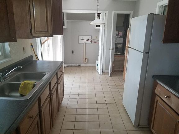 5th image of 1 Ruskin St #1