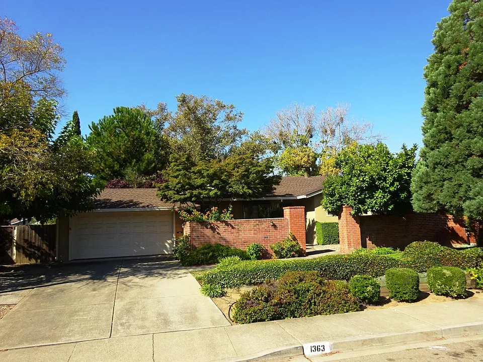 1363 Terrebonne Dr