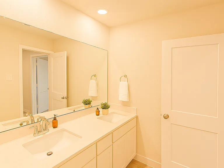 7749 Bergamot Cir — Photo 10