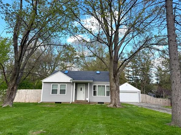 1021 Sterling Dr, Rockford, IL 61107