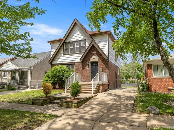 1056 Stewart Ave, Lincoln Park, MI 48146