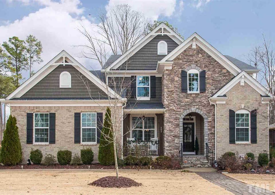 1st image of 203 El Paso Ave