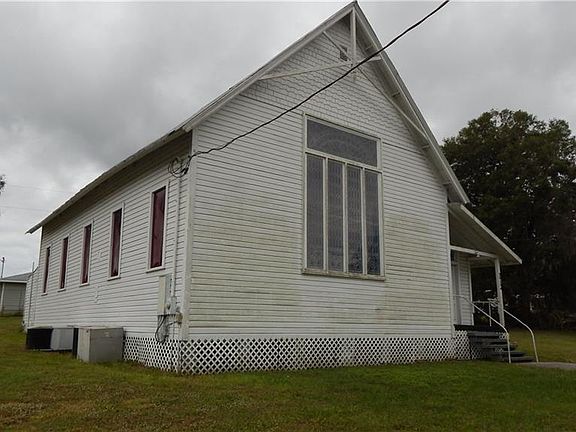 4th image of 36134 Clinton Ave