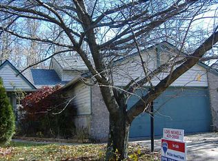 953 Timber Creek Ln, Greenwood, IN 46142