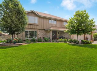 17419 Bridalwood Ln, Tinley Park, IL 60487